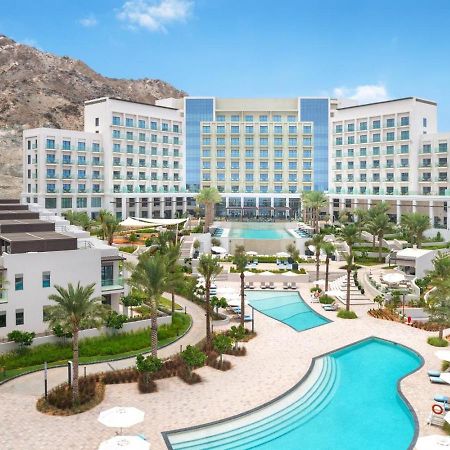 Bloomfields 2Brmaid Address Beach Fujairah Bagian luar foto