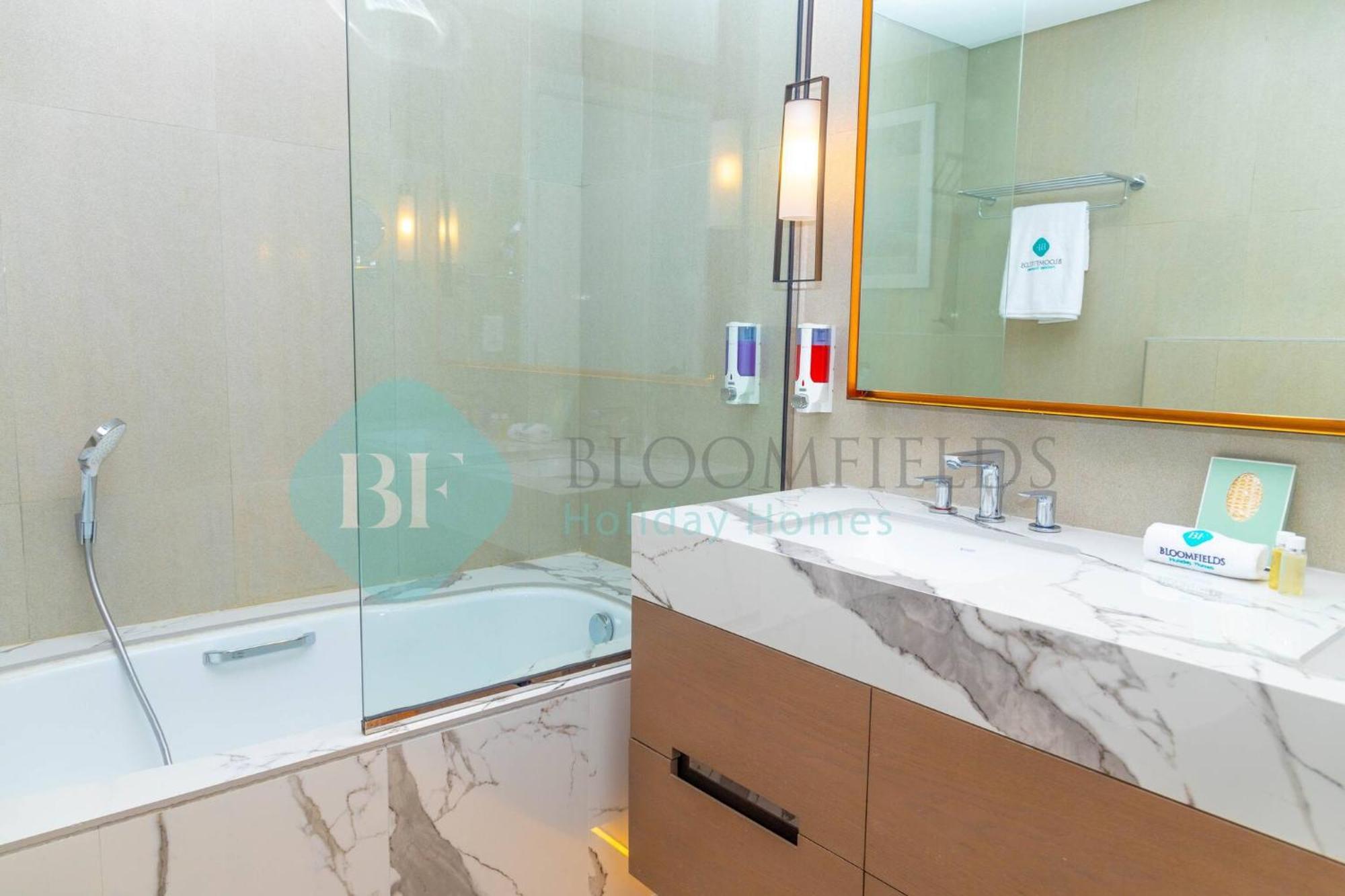 Bloomfields 2Brmaid Address Beach Fujairah Bagian luar foto