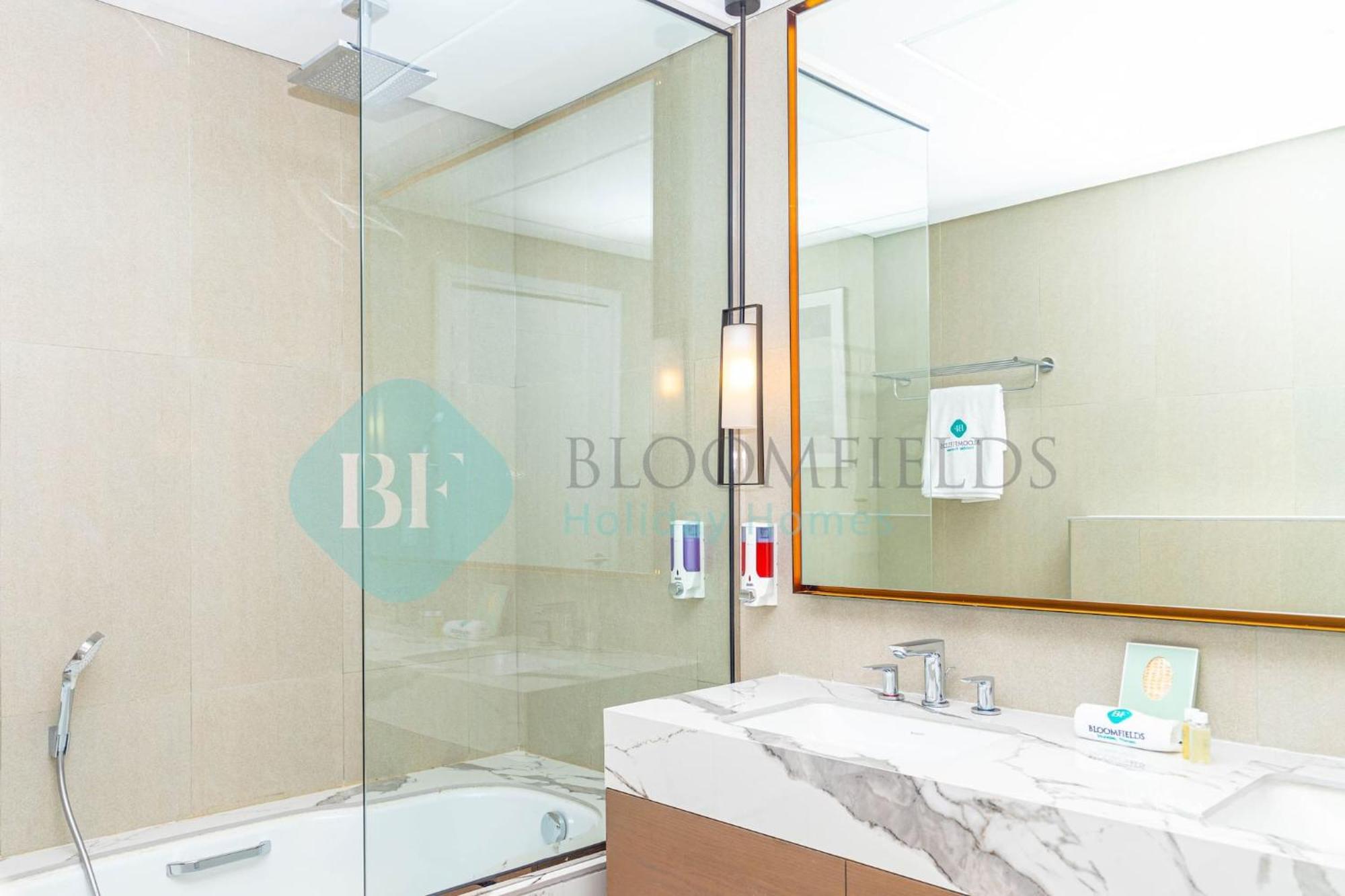Bloomfields 2Brmaid Address Beach Fujairah Bagian luar foto