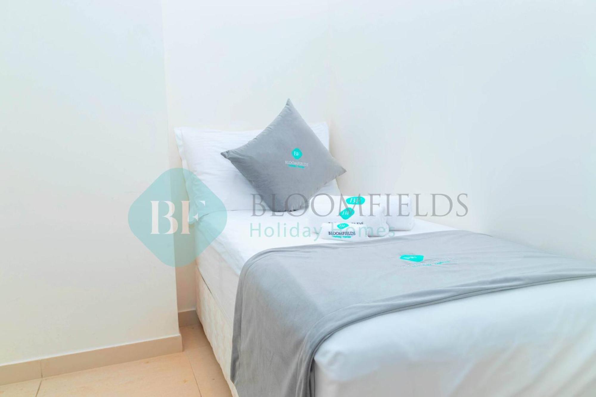 Bloomfields 2Brmaid Address Beach Fujairah Bagian luar foto