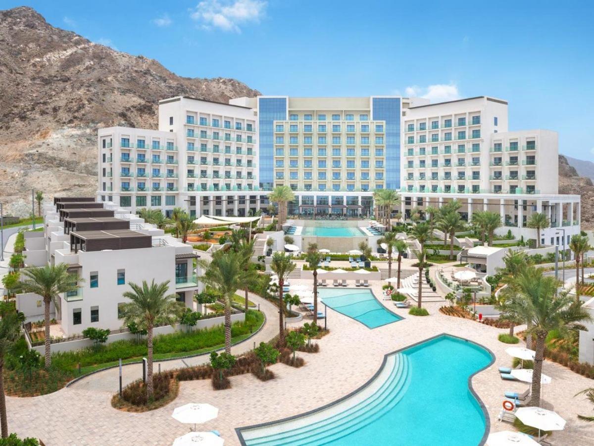 Bloomfields 2Brmaid Address Beach Fujairah Bagian luar foto